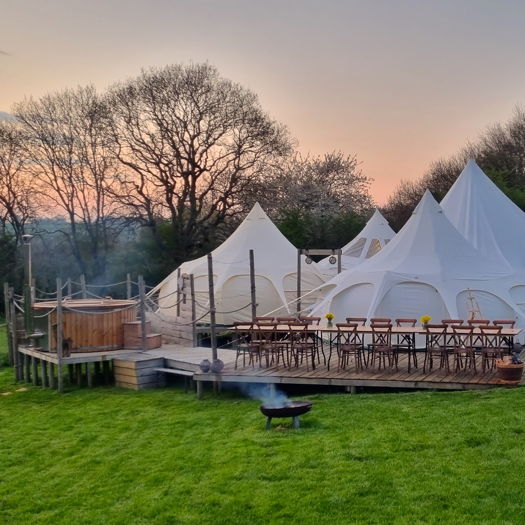 Hot hut glamping holidays & breaks at Campfires & Stars in The Cotswolds